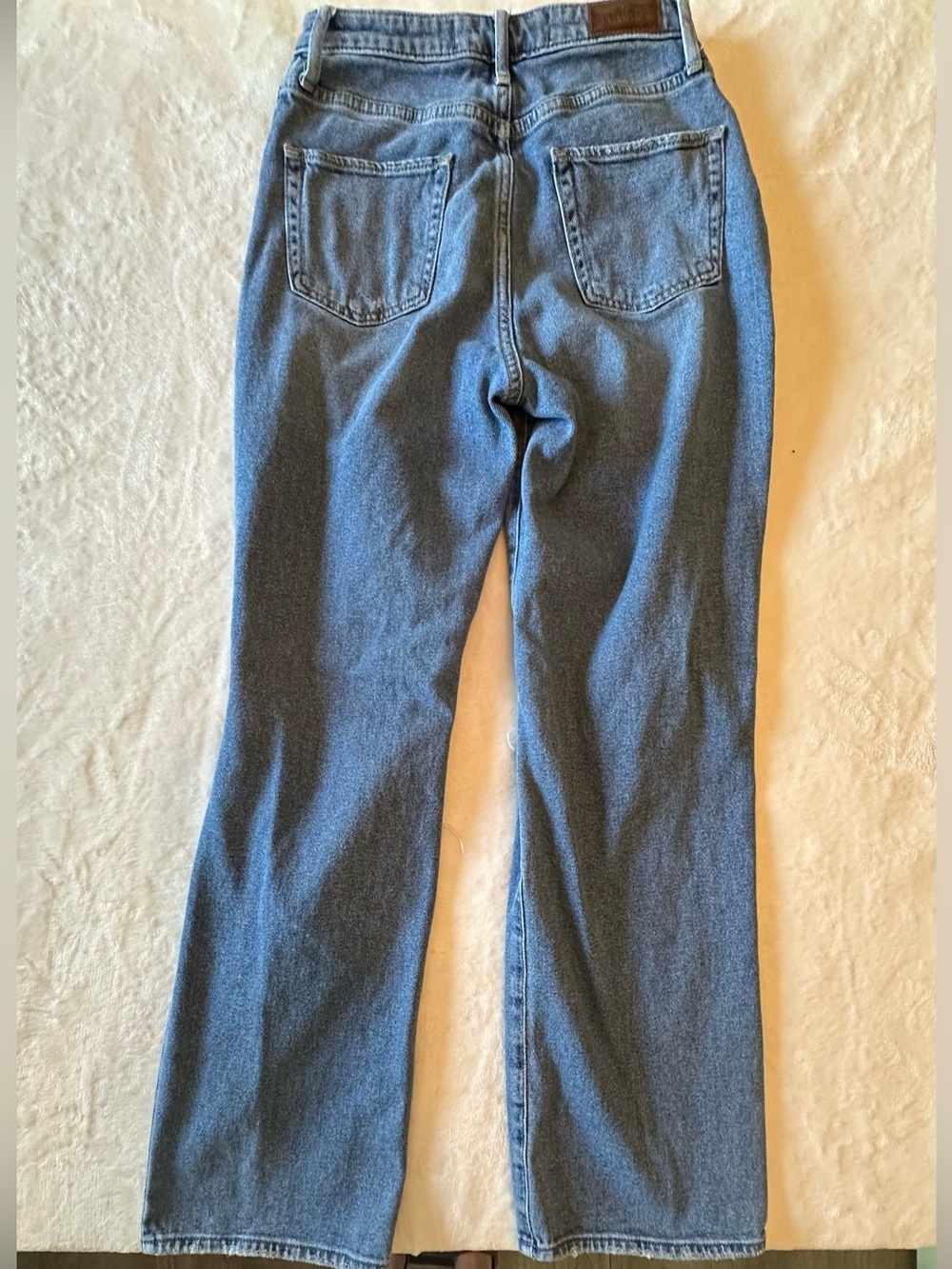 Hollister Ultra High-Rise Dad Jean - Vintage Stretch - Size 5R (W27 L31) - Picture 7 of 7